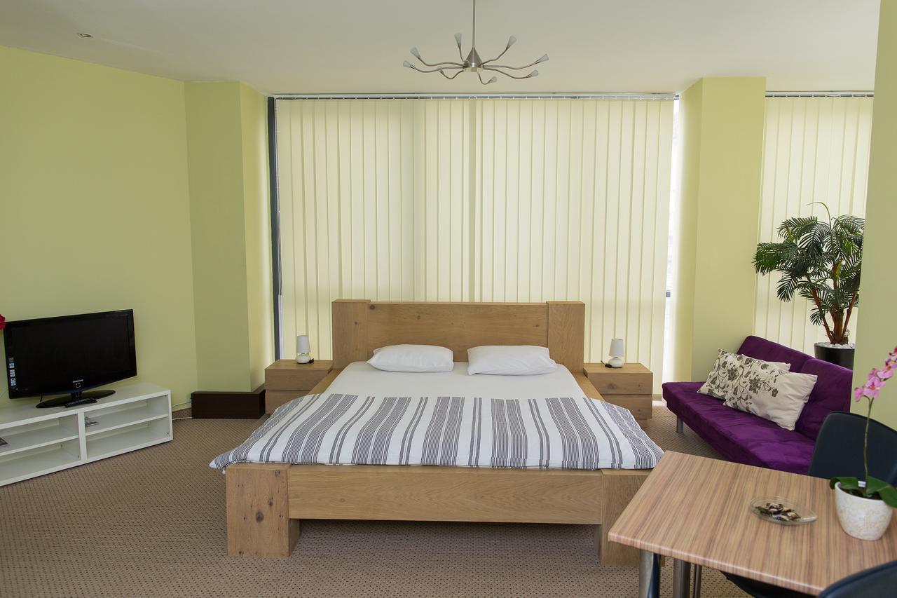 Panorama Rooms Алба Юлия Екстериор снимка