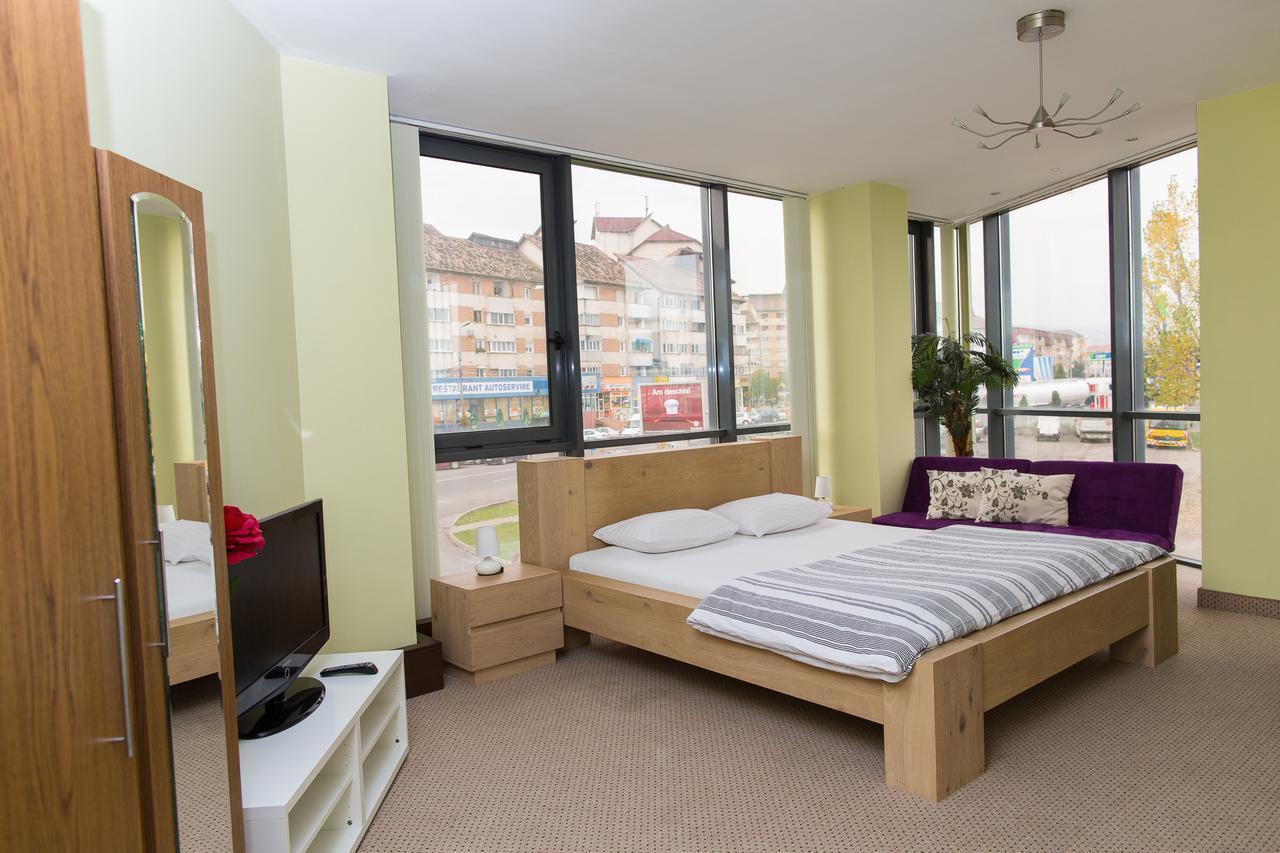 Panorama Rooms Алба Юлия Екстериор снимка